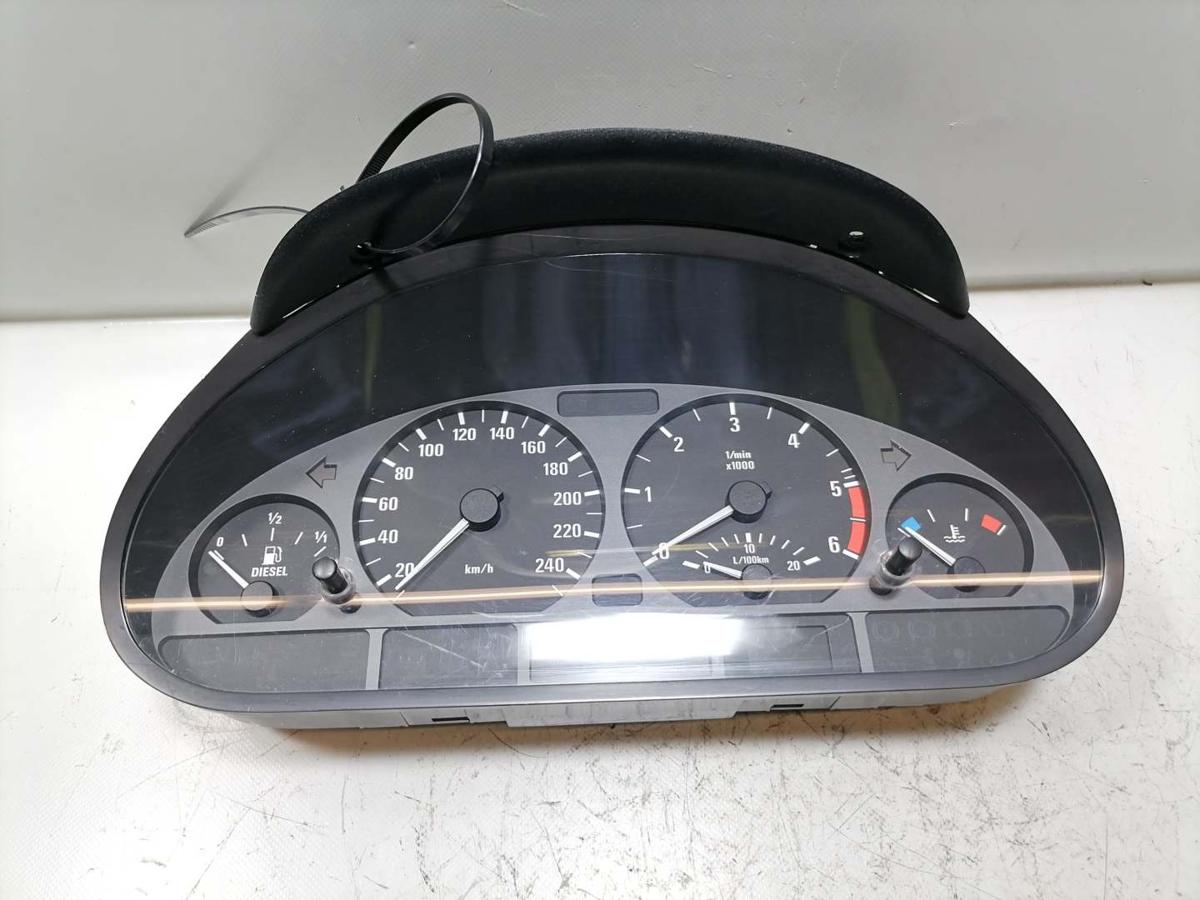 BMW 3er E46 Limousine BJ 2003 Kombiinstrument Tacho 3.0D 0263639161